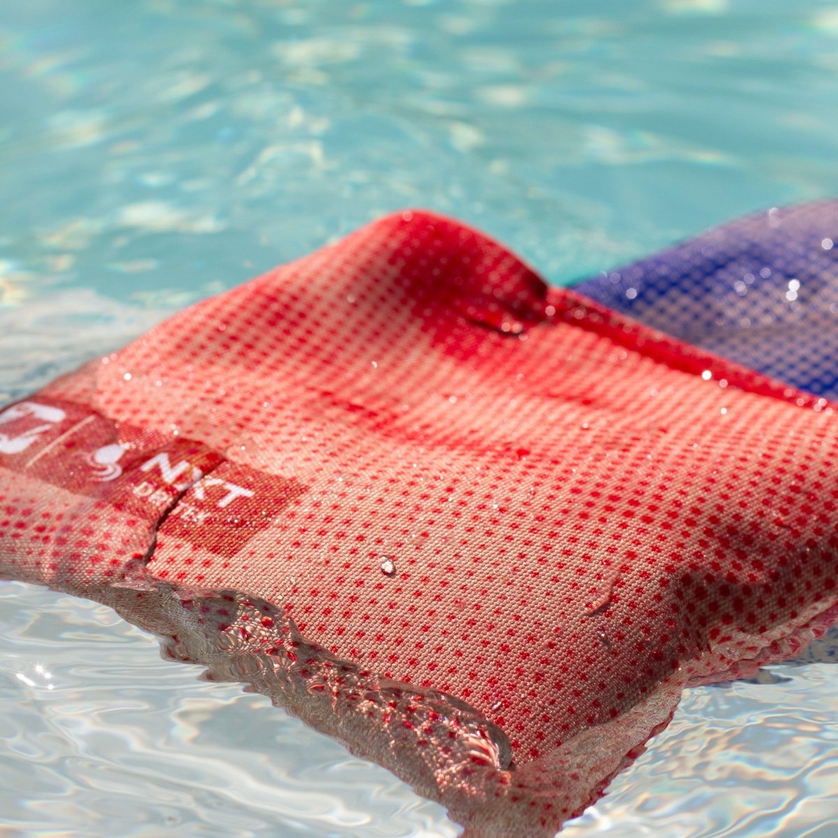 Halftone Horizon Red NXT Dri - Tek Cornhole Bags, - American Cornhole Association